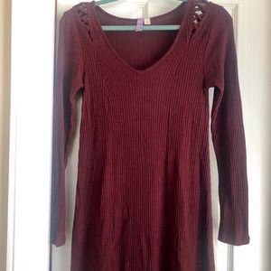 Burgundy ribbed mid length dress size small